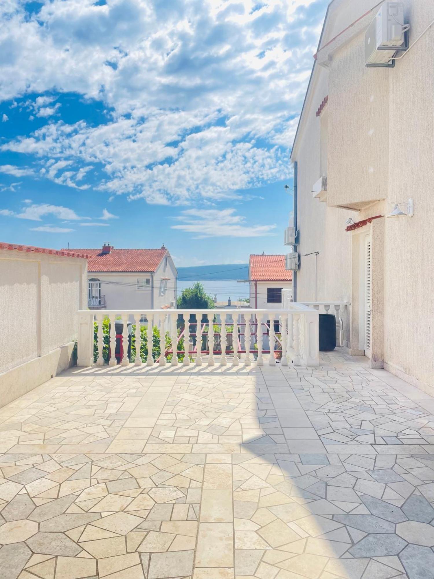 Anmarie Apartments Crikvenica Luaran gambar
